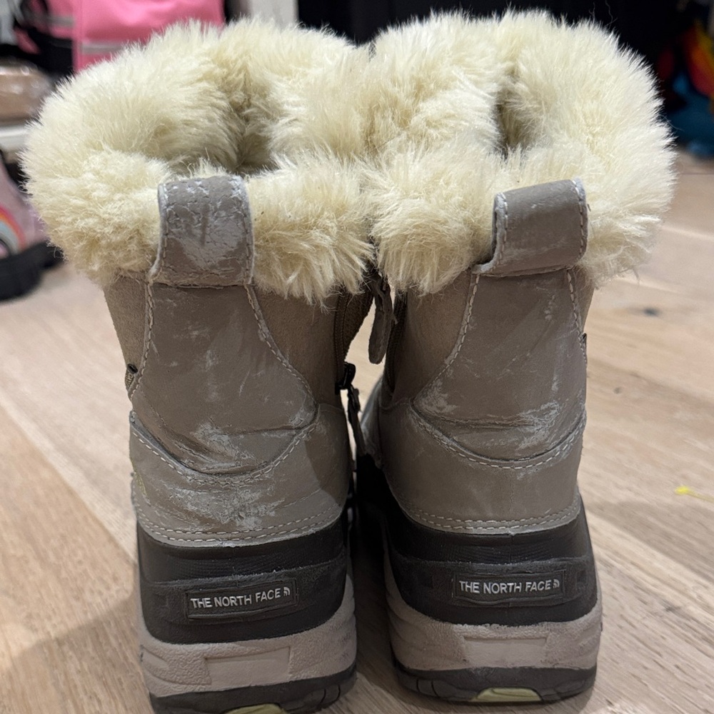 The North Face Beige Suede & Black Rubber Kids Snow Boots with Faux Fur Cuff - Picture 2 of 5